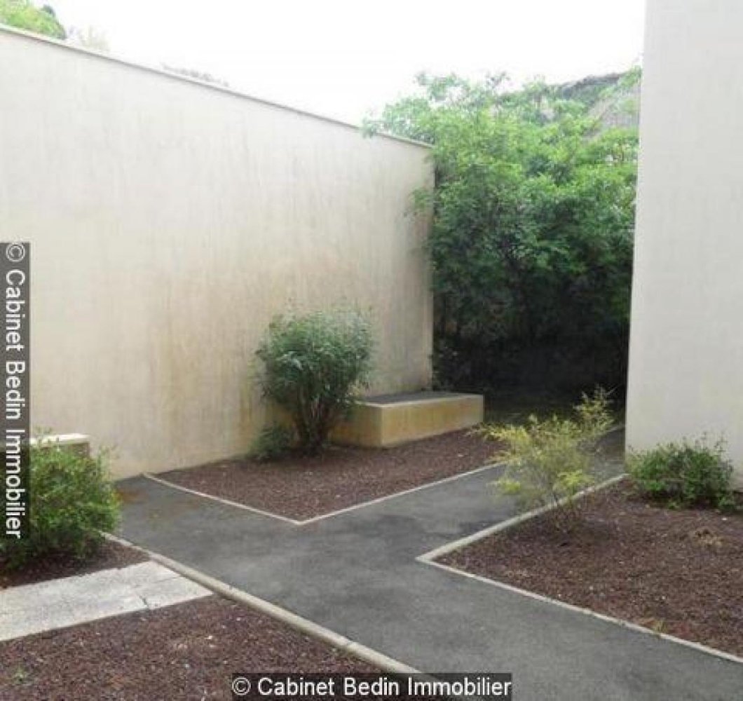 Estudio en el condominio en Langoiran, France No. 15899