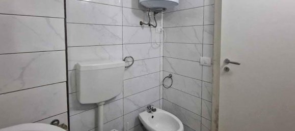 2 rooms Apartment in Naples, Italy No. 40346 7