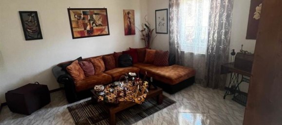 5 rooms Apartment in Palermo, Italy No. 46628 5