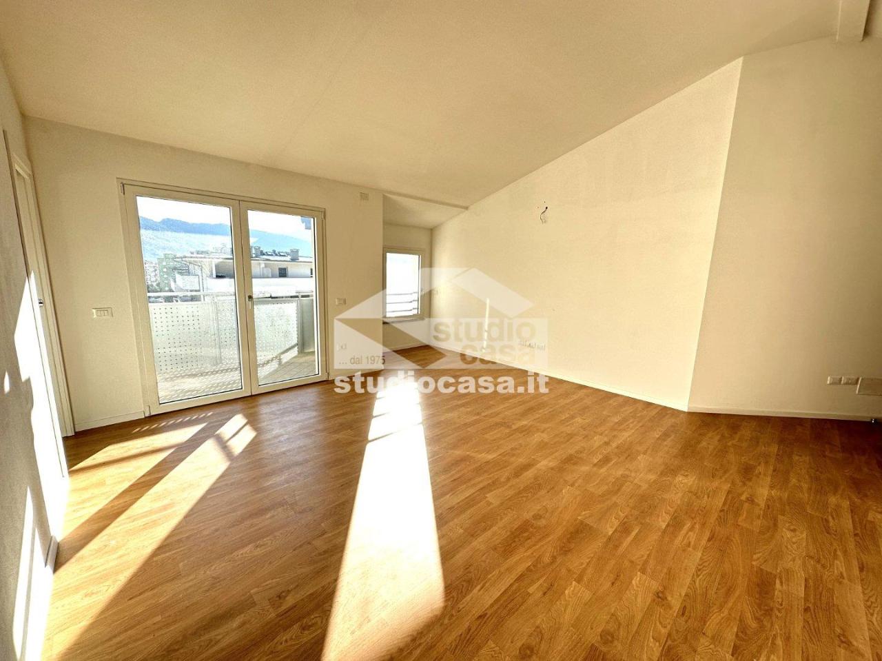 3 rooms Apartment in Riva del Garda, Italy No. 36092