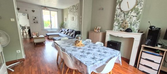 3 bedrooms House in Lievin, France No. 313013 2