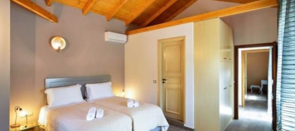 3 bedrooms Commercial property in Chania, Greece No. 900 11