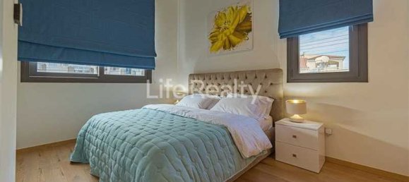 2 bedrooms Apartment in Mesa Geitonia, Cyprus No. 18146 11