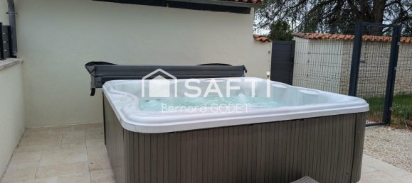 3 Schlafzimmer Haus in Charente, France, Nr. 277446 12