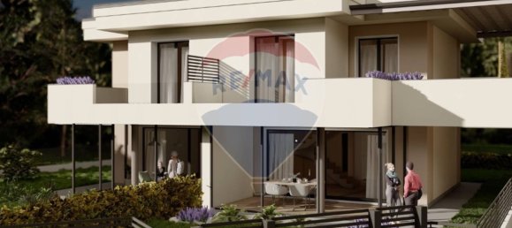 3 bedrooms House in Peschiera del Garda, Italy No. 292974 2