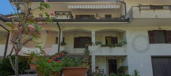 3 bedrooms Villa in Balsorano, Italy No. 362141 3