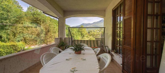 3 bedrooms Villa in Balsorano, Italy No. 362141 12