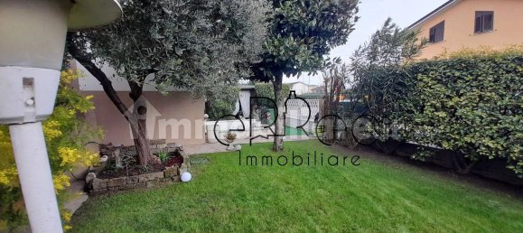 7 Schlafzimmer Villa in Mantua, Italy, Nr. 347599 3