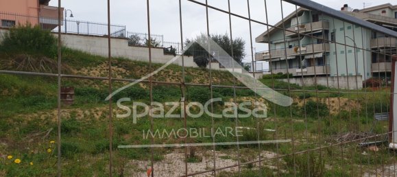 Terreno em Città Sant'Angelo, Italy 601 m² N.º 145515 5