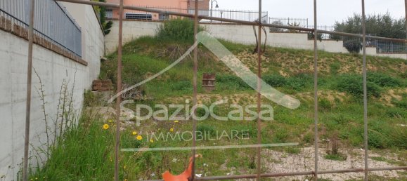 Terreno em Città Sant'Angelo, Italy 601 m² N.º 145515 6