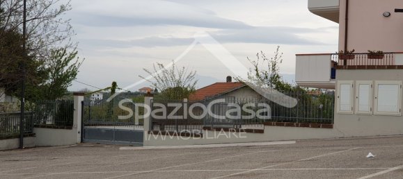 Terreno em Città Sant'Angelo, Italy 601 m² N.º 145515 8