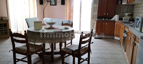 1 bedroom Apartment in Adrano, Italy No. 255623 4