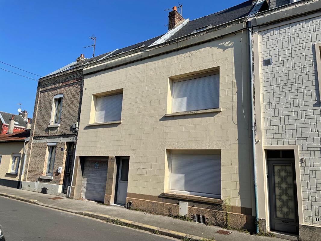 Здание 150м² в Амьен, Франция № 235373