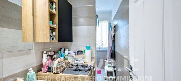 1 bedroom Apartment in Turin, Italy No. 296350 14