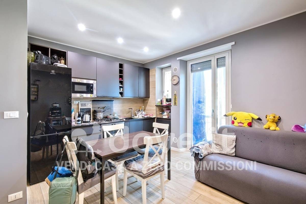 1 bedroom Apartment in Turin, Italy No. 296350