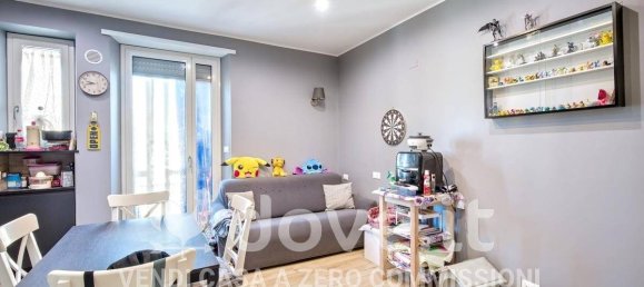 1 bedroom Apartment in Turin, Italy No. 296350 2