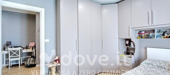 1 bedroom Apartment in Turin, Italy No. 296350 12