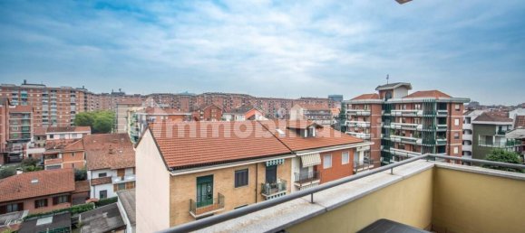 3 bedrooms Apartment in Turin, Italy No. 315074 11
