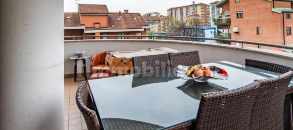 3 bedrooms Apartment in Turin, Italy No. 315074 5
