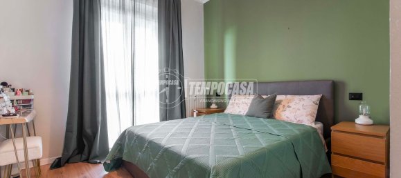 3 chambres Appartement à Paderno Dugnano, Italy No. 358047 3