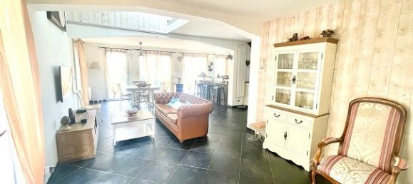 3 bedrooms House in Perigueux, France No. 96595 5