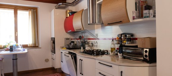 10غرفة منزل في Bagnatica, Italy رقم 6689 18