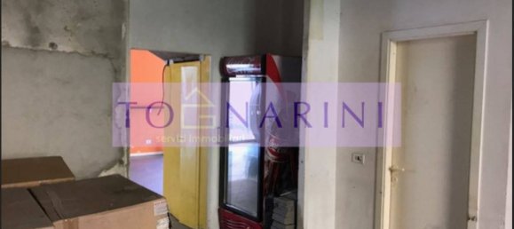 Imóvel comercial de 3 divisões em Montecatini Terme, Italy N.º 92302 8