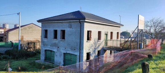 3 Schlafzimmer Haus in Porto Viro, Italy, Nr. 75321 16