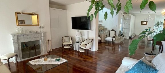 Пентхаус с 7 комнатами в Пезаро, Италия № 196599 18