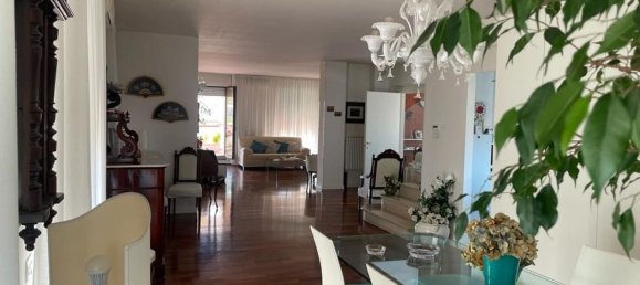 Пентхаус с 7 комнатами в Пезаро, Италия № 196599 9