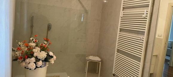 Пентхаус с 7 комнатами в Пезаро, Италия № 196599 3