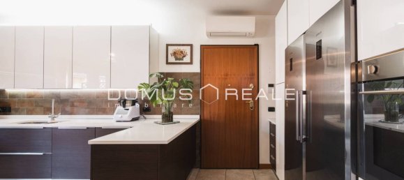 3 bedrooms Apartment in Verona, Italy No. 209221 12