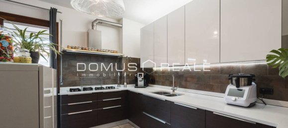 3 bedrooms Apartment in Verona, Italy No. 209221 6