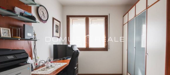 3 bedrooms Apartment in Verona, Italy No. 209221 32