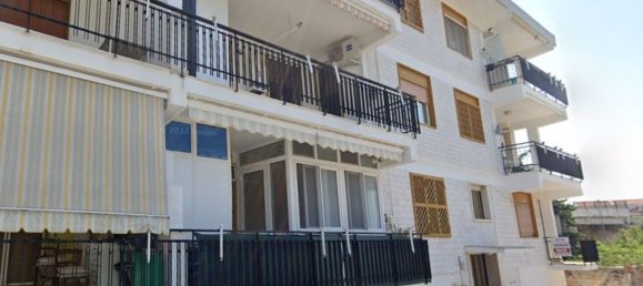 Квартира с 3 комнатами в Модуньо, Италия № 41929 6