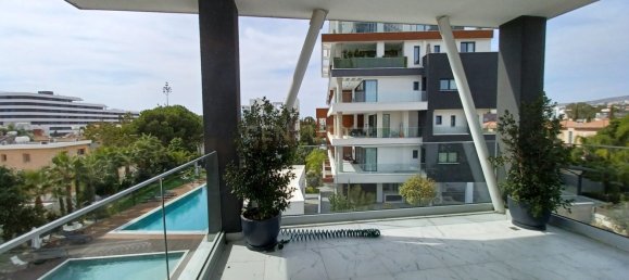 2 bedrooms Apartment in Germasogeia, Cyprus No. 651 4