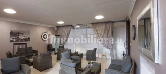 4 rooms Commercial property in Arezzo, Italy No. 207095 12