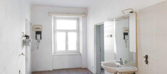 2 rooms Apartment in Favoriten, Austria No. 189765 5