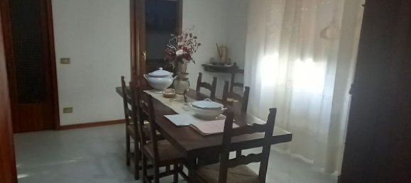 Casa de 14 divisões em Arezzo, Italy N.º 128120 11