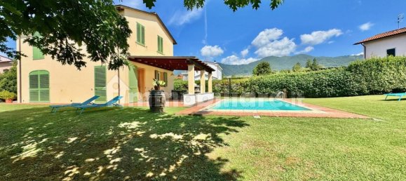 3 bedrooms Villa in Capannori, Italy No. 354496 7