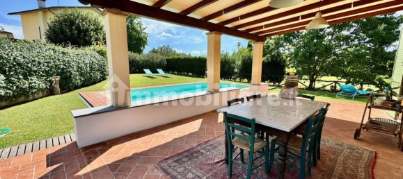 3 bedrooms Villa in Capannori, Italy No. 354496 8