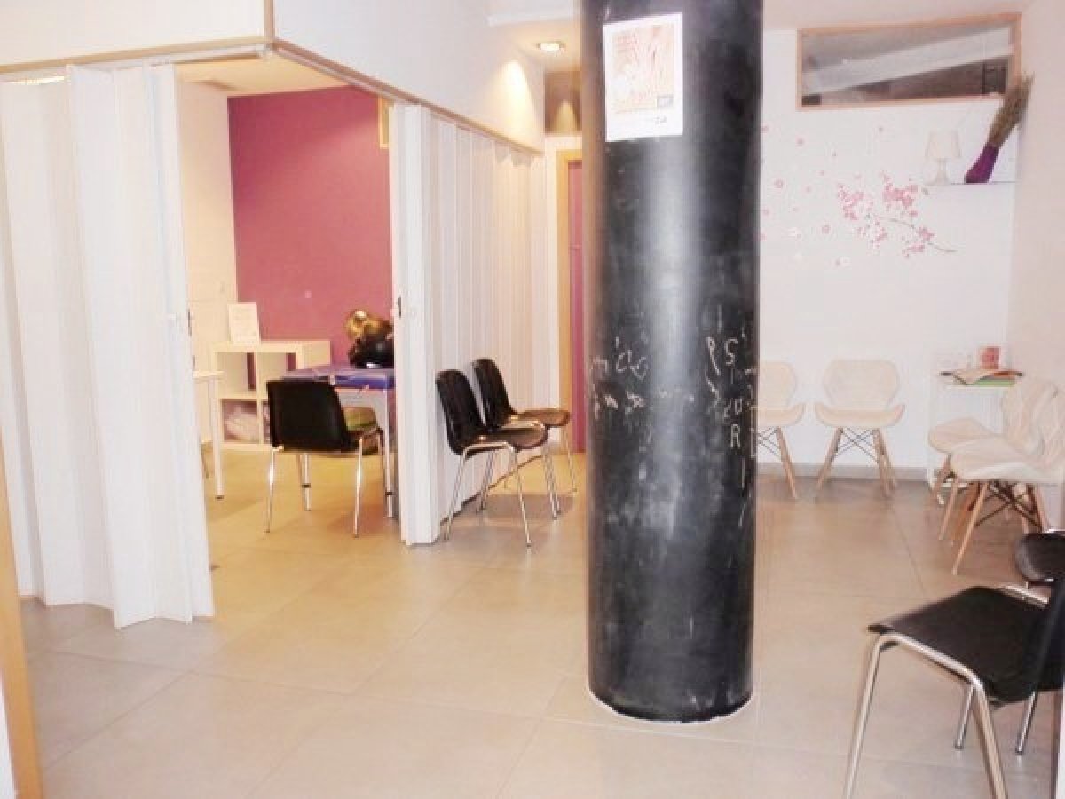 88m² Commercial property in Zaragoza, Spain No. 65272