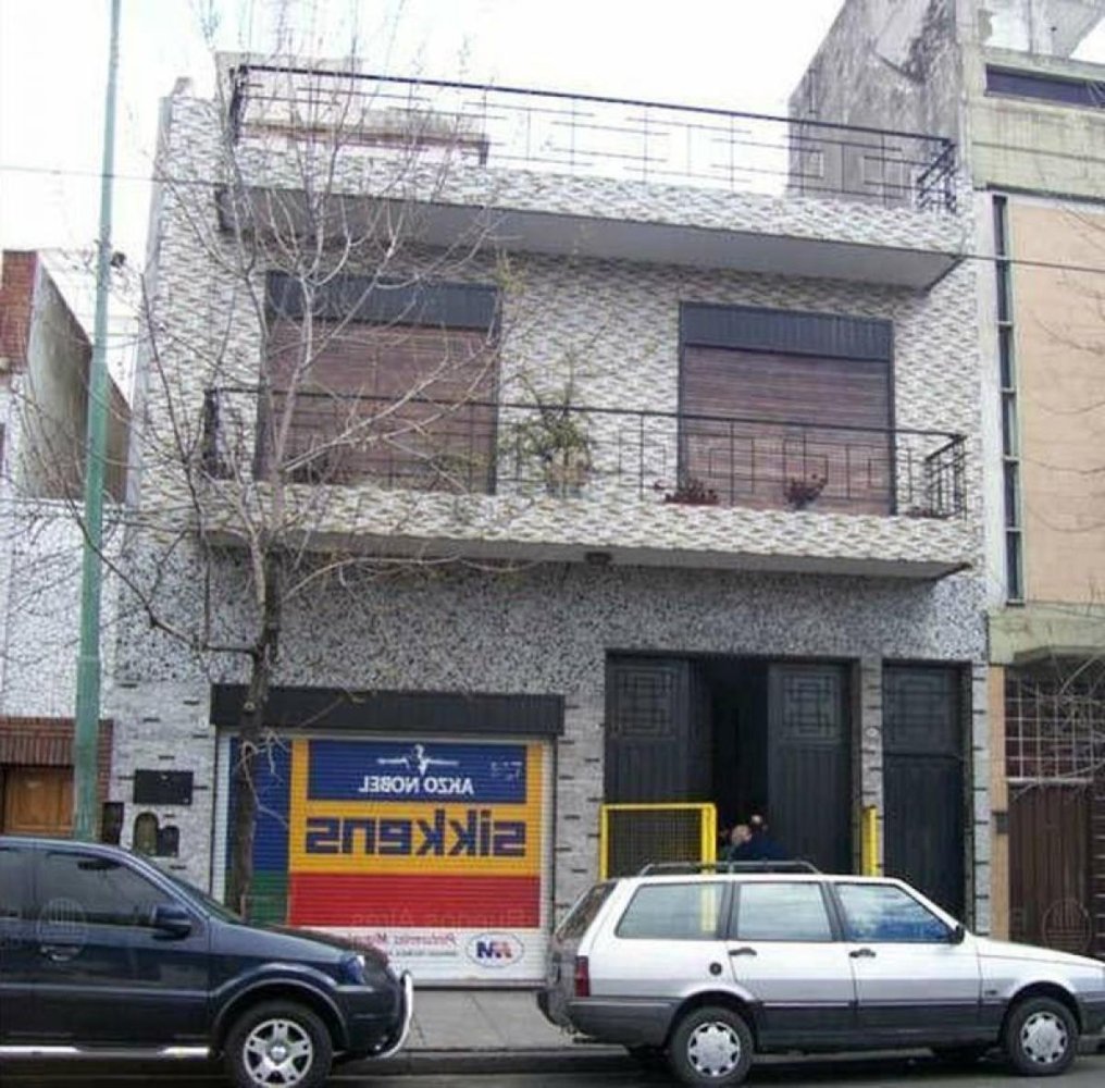  بناية في Buenos Aires, Argentina 200متر مربع رقم 105560