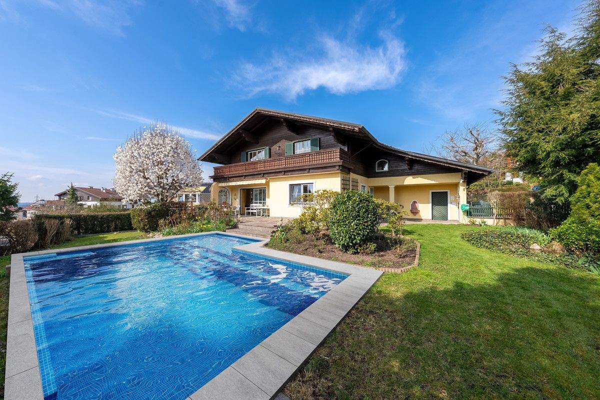 7-Zimmer Haus in Anthering, Austria, Nr. 176494