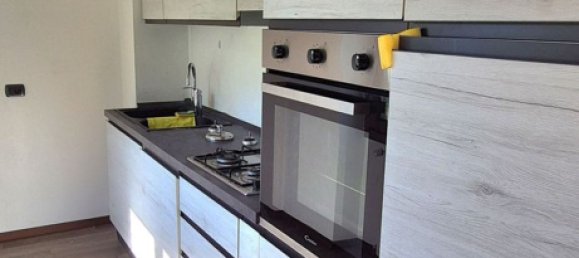 Apartamento de 3 dormitorios en Lecco, Italy No. 365526 8