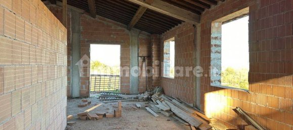 Дом с 5 спальнями в Читта делла Пьеве, Италия № 170339 17