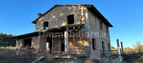 Дом с 5 спальнями в Читта делла Пьеве, Италия № 170339 9