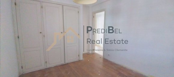 7 rooms House in Rio de Mouro, Portugal No. 166120 12