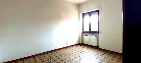Apartamento T5 em Foligno, Italy N.º 317701 14