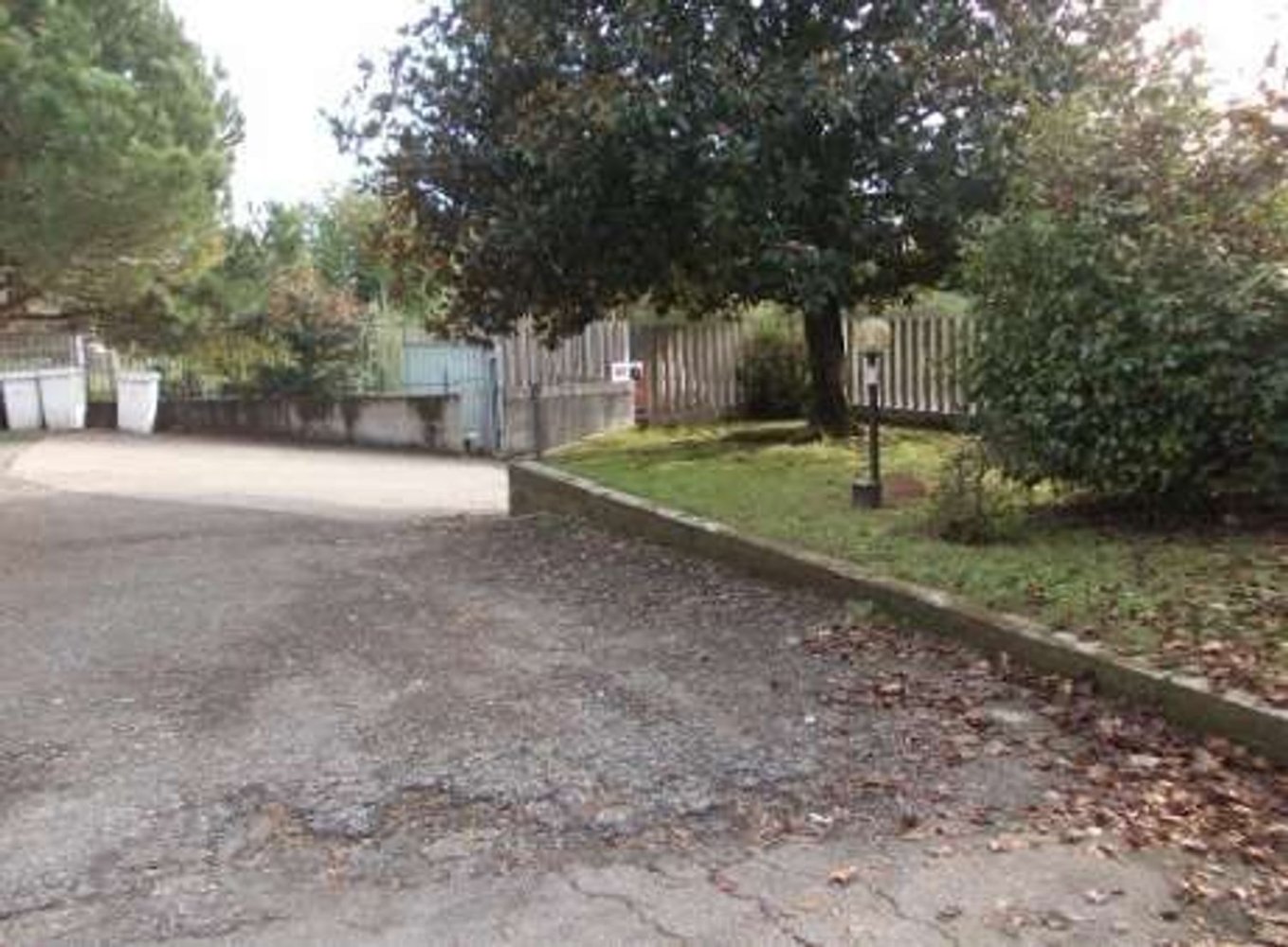 3غرفة شقة في Bollate, Italy رقم 290557